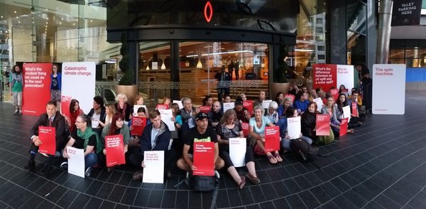 greenpeace-protest-auckland